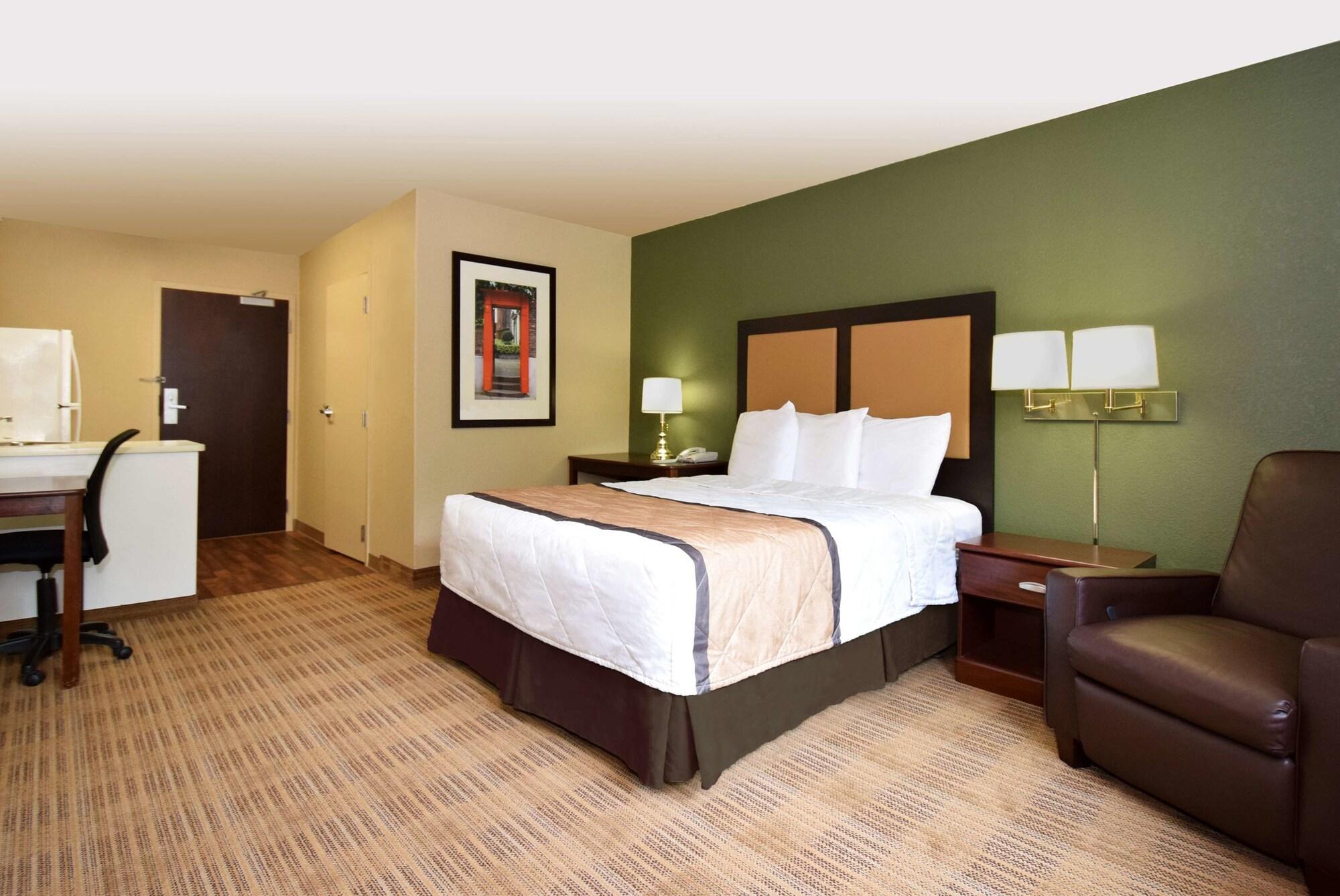 Extended Stay America Suites - Richmond - Hilltop Mall Экстерьер фото