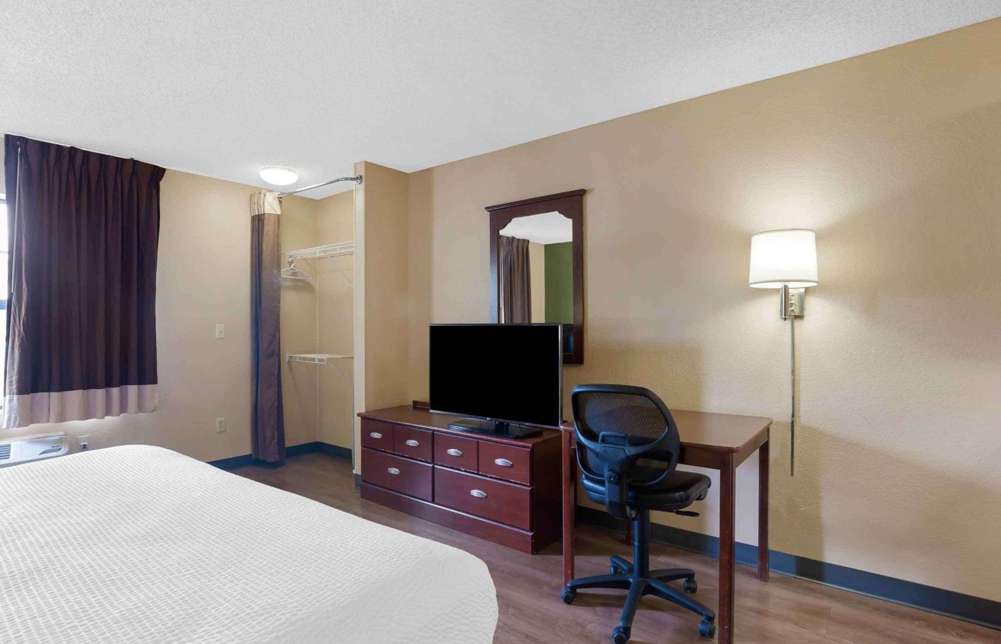 Extended Stay America Suites - Richmond - Hilltop Mall Экстерьер фото