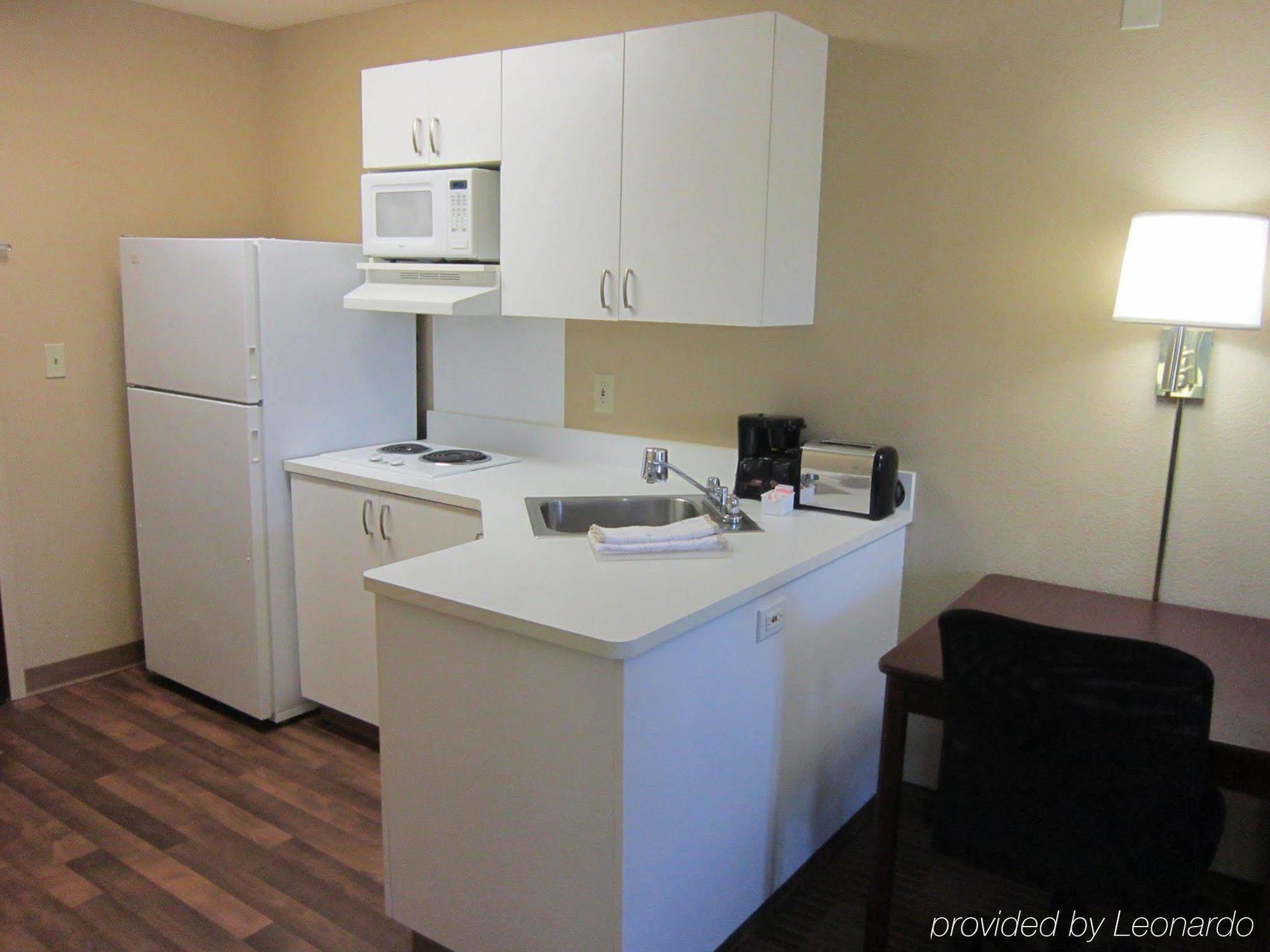 Extended Stay America Suites - Richmond - Hilltop Mall Экстерьер фото