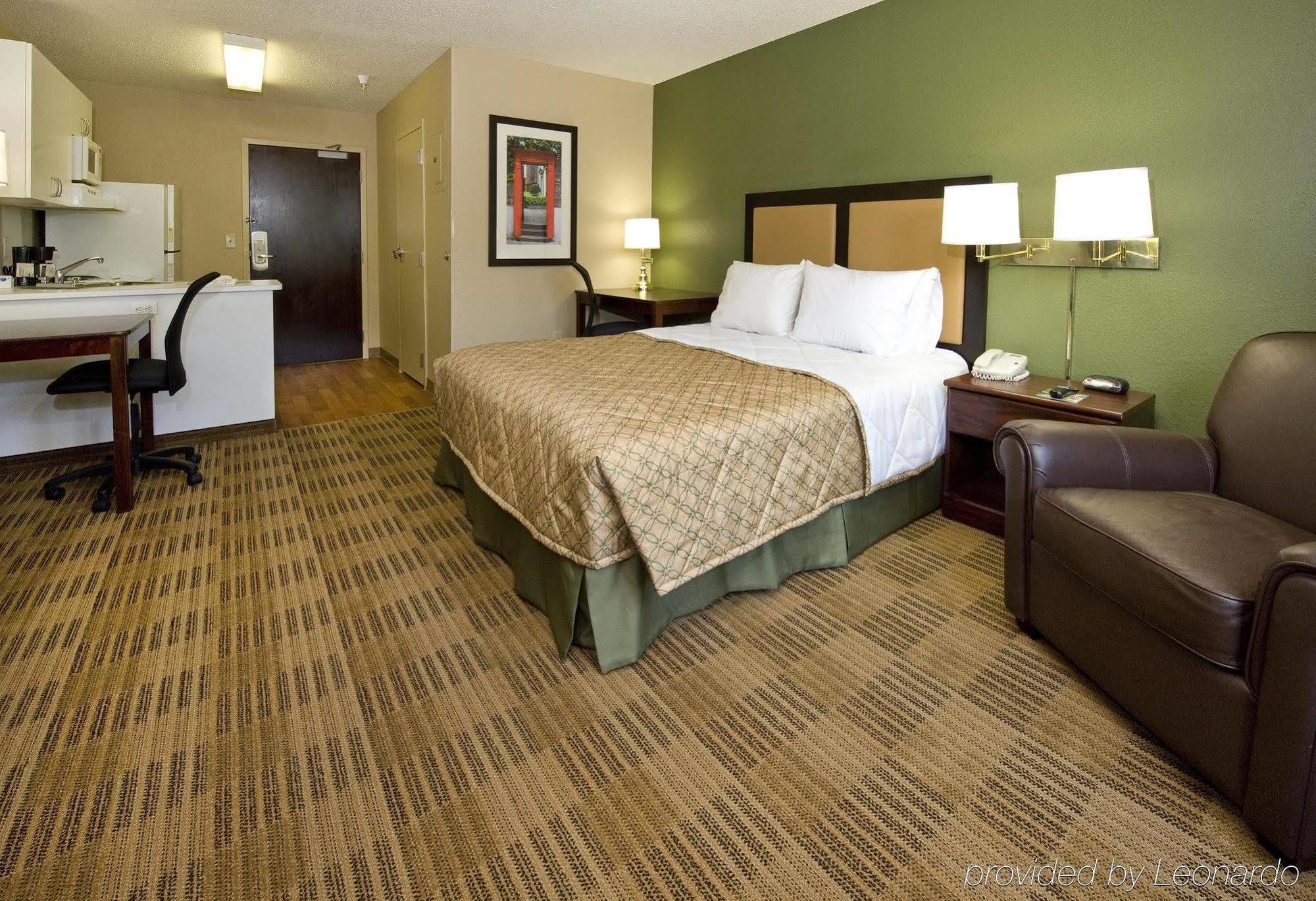 Extended Stay America Suites - Richmond - Hilltop Mall Экстерьер фото